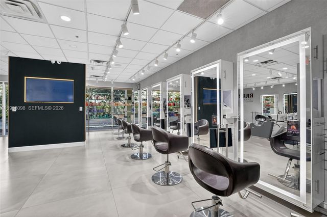 Beauty Salon For Sale In Hialeah, Hialeah, FL 33015