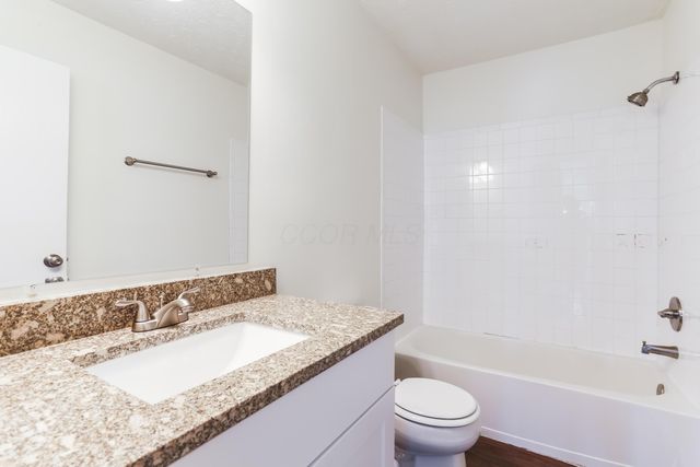 7831 Fairfax Loop Drive, Blacklick, OH 43004