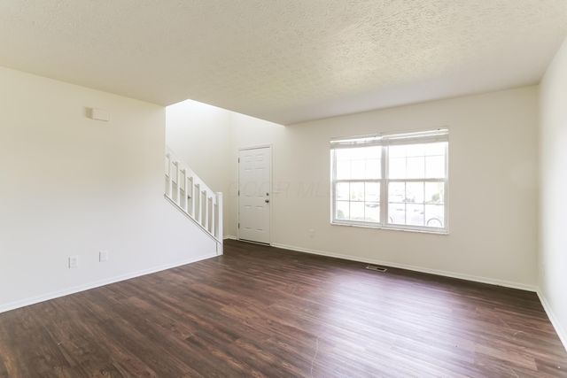 7831 Fairfax Loop Drive, Blacklick, OH 43004