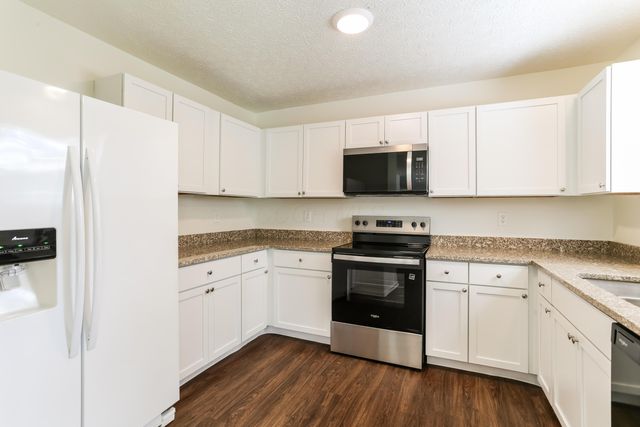 7831 Fairfax Loop Drive, Blacklick, OH 43004