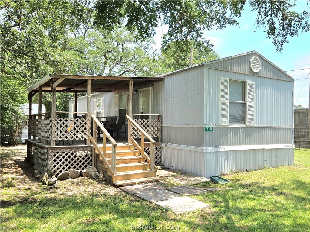 416 Leaning Oak Lane, Somerville, TX 77879 — exterior