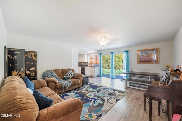 2517 E Phyllis Street, Simi Valley, CA 93065