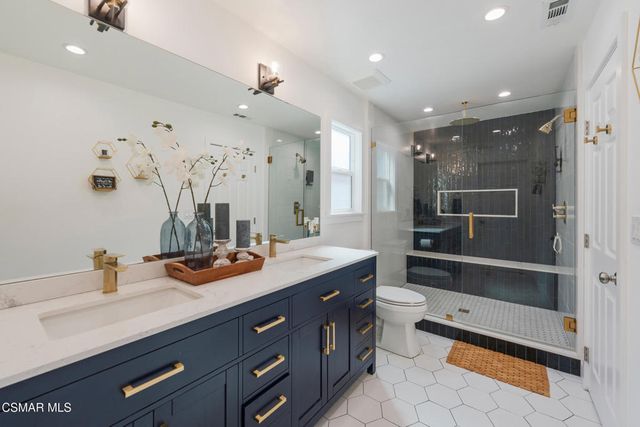 2517 E Phyllis Street, Simi Valley, CA 93065