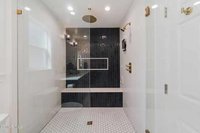 2517 E Phyllis Street, Simi Valley, CA 93065