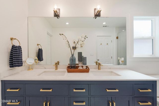 2517 E Phyllis Street, Simi Valley, CA 93065