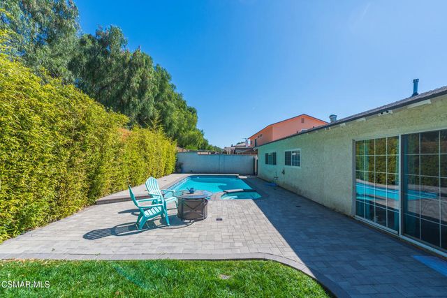 2517 E Phyllis Street, Simi Valley, CA 93065