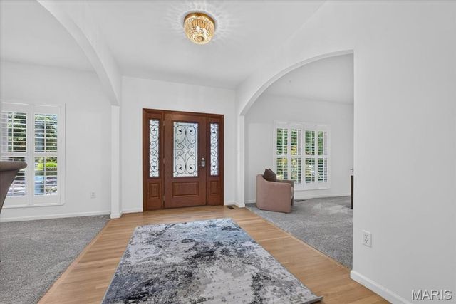 902 Stablefield Court, Creve Coeur, MO 63141
