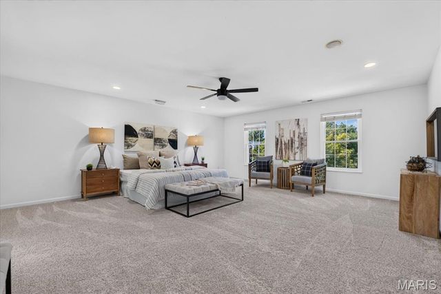 902 Stablefield Court, Creve Coeur, MO 63141