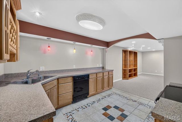 902 Stablefield Court, Creve Coeur, MO 63141
