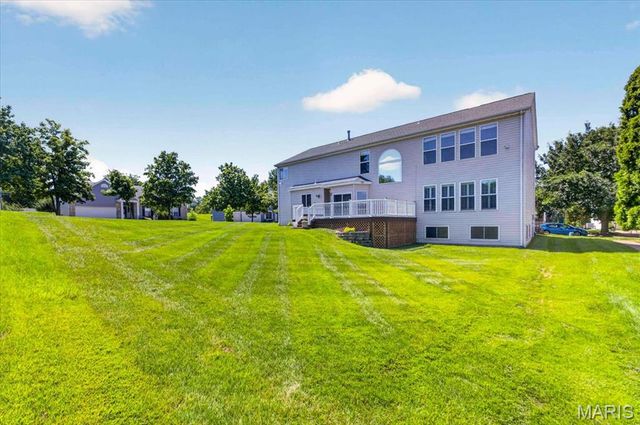 902 Stablefield Court, Creve Coeur, MO 63141