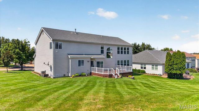 902 Stablefield Court, Creve Coeur, MO 63141