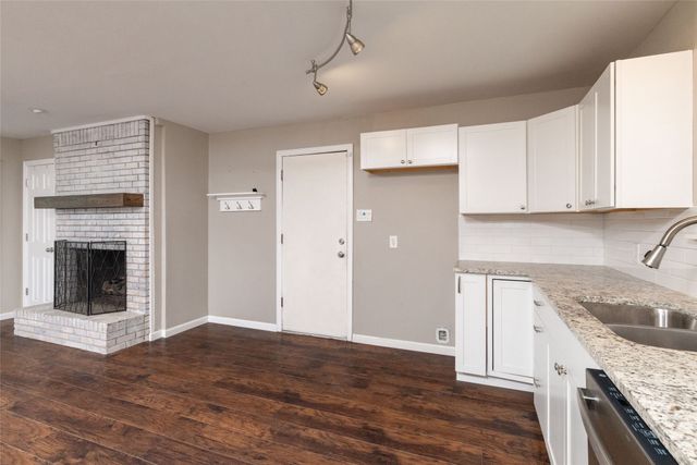 702 Commerce Street, Euless, TX 76040