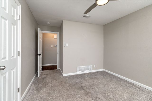 702 Commerce Street, Euless, TX 76040
