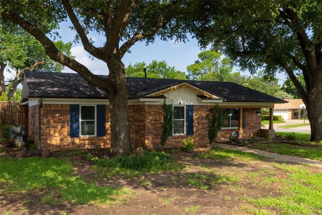 702 Commerce Street, Euless, TX 76040
