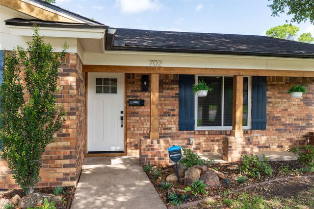 702 Commerce Street, Euless, TX 76040