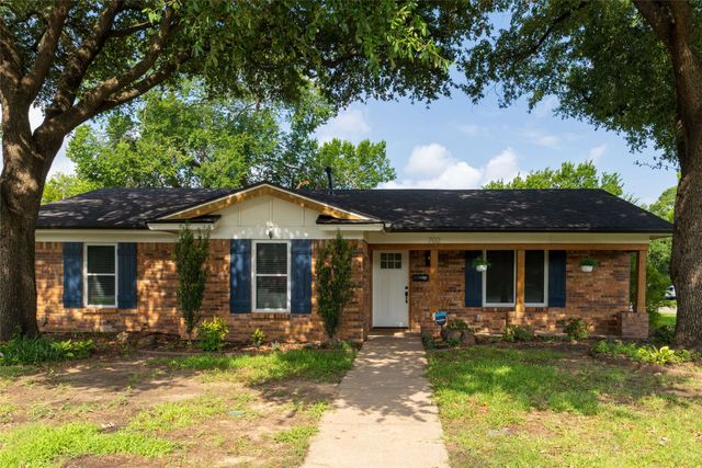 702 Commerce Street, Euless, TX 76040
