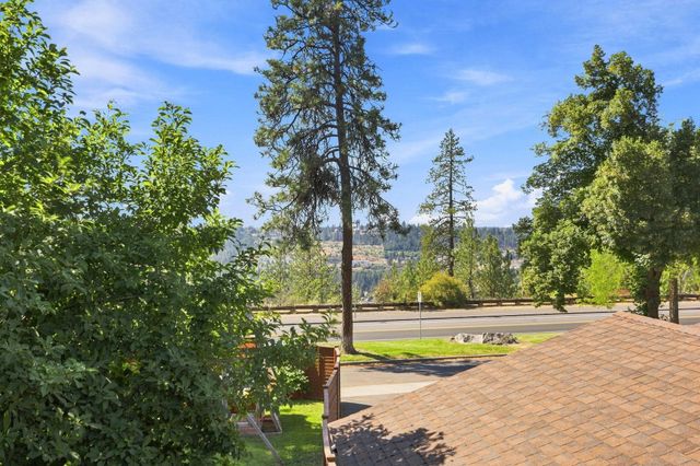 2324 S Jefferson St, Spokane, WA 99203