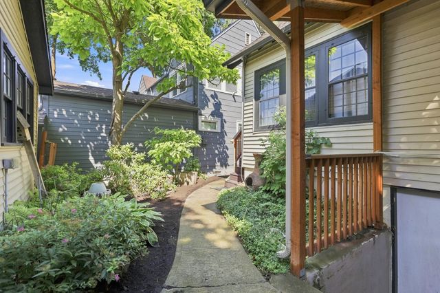 2324 S Jefferson St, Spokane, WA 99203