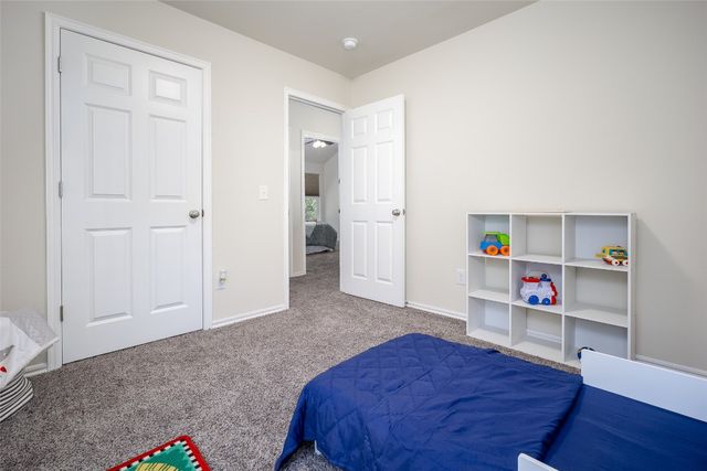 819 Twin Lakes Drive, Noble, OK 73068