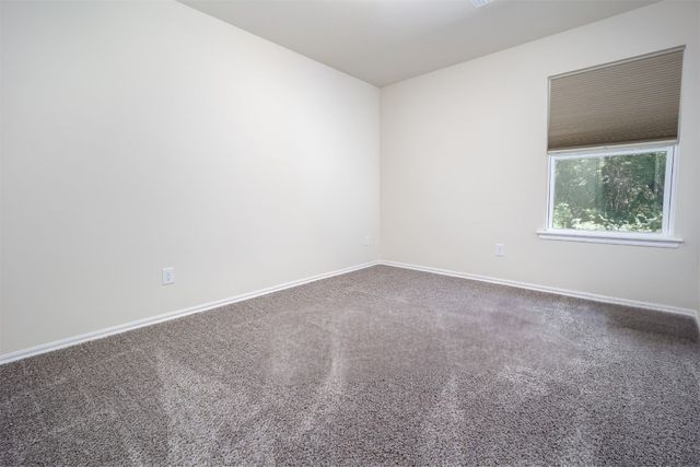 819 Twin Lakes Drive, Noble, OK 73068