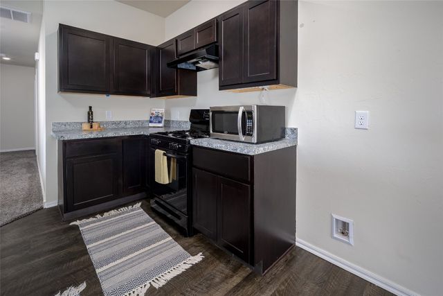 819 Twin Lakes Drive, Noble, OK 73068