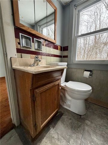 43 Hampton Road, Southport, NY 14904