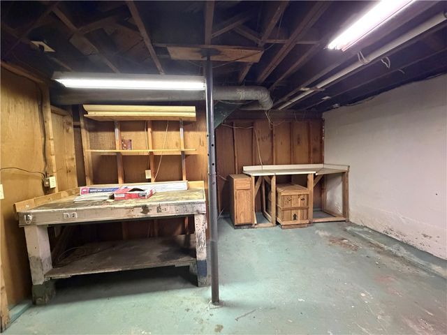 43 Hampton Road, Southport, NY 14904