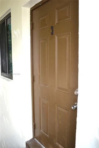 1035 SW 4th St 3, Miami, FL 33130