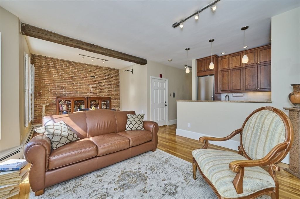 89 Waltham St 4, Boston, MA 02118