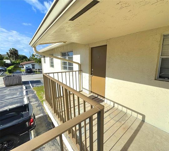 215 NW 25th St 6, Wilton Manors, FL 33311