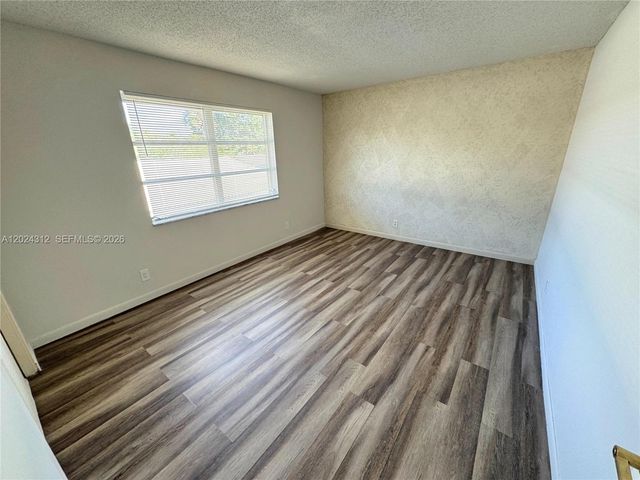 215 NW 25th St 6, Wilton Manors, FL 33311