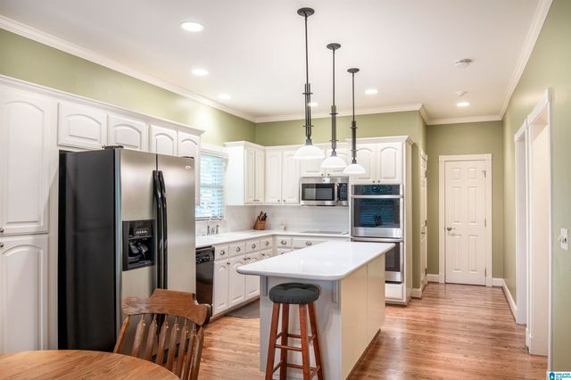980 INDIAN CREST DRIVE, Indian Springs Village, AL 35124