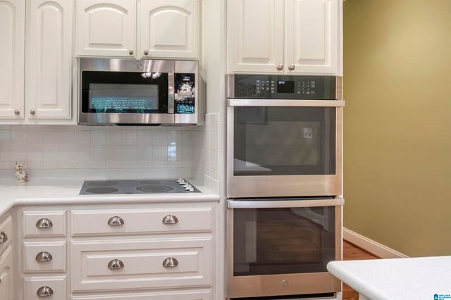 980 INDIAN CREST DRIVE, Indian Springs Village, AL 35124