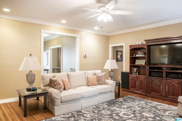 980 INDIAN CREST DRIVE, Indian Springs Village, AL 35124