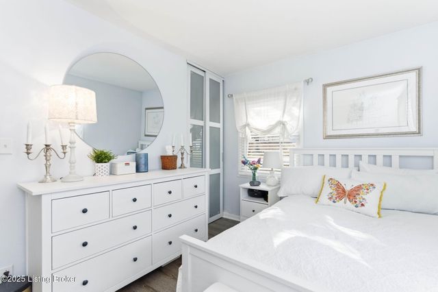 3121 Lynnwood Way, Jeffersontown, KY 40299