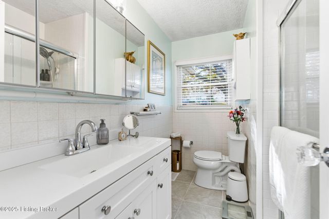 3121 Lynnwood Way, Jeffersontown, KY 40299