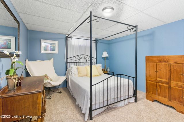 3121 Lynnwood Way, Jeffersontown, KY 40299