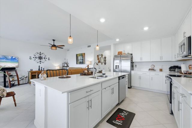 17655 OPAL SAND DRIVE 107, Venice, FL 34293