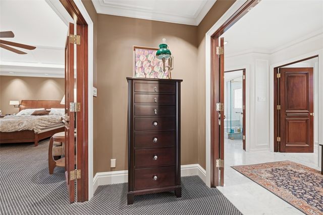 2113 Blairmont Dr, Upper St Clair, PA 15241
