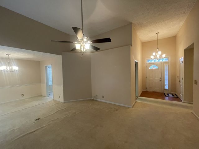 2121 Ransom Pl, Nashville, TN 37217