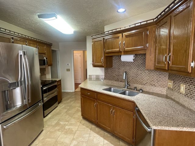 2121 Ransom Pl, Nashville, TN 37217