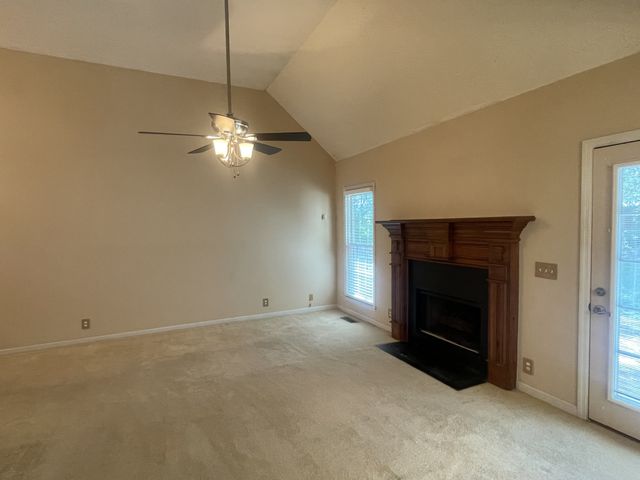 2121 Ransom Pl, Nashville, TN 37217