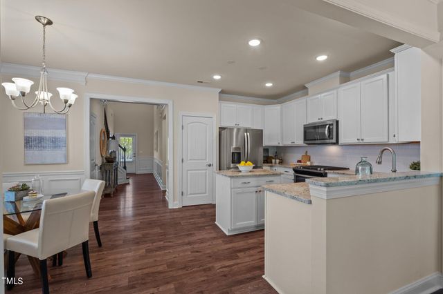 1882 Blue Jay Point, Apex, NC 27502