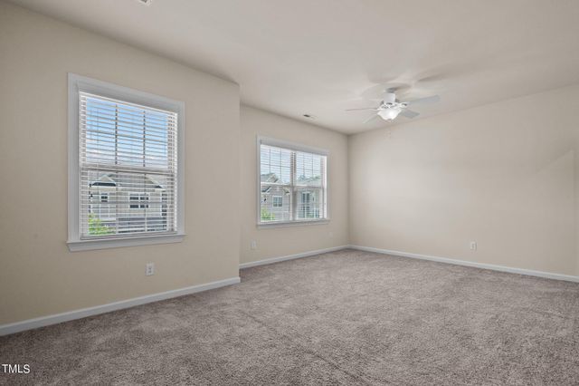 1882 Blue Jay Point, Apex, NC 27502