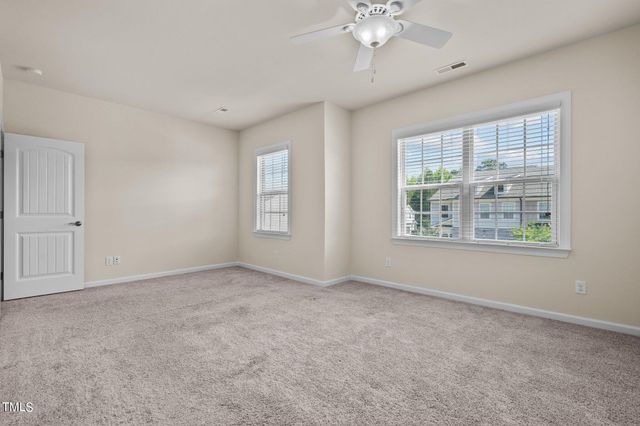 1882 Blue Jay Point, Apex, NC 27502