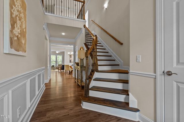 1882 Blue Jay Point, Apex, NC 27502