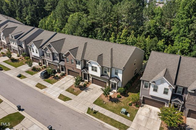 1882 Blue Jay Point, Apex, NC 27502