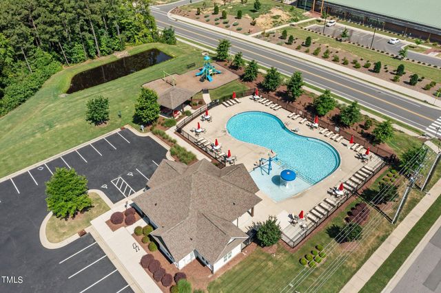 1882 Blue Jay Point, Apex, NC 27502