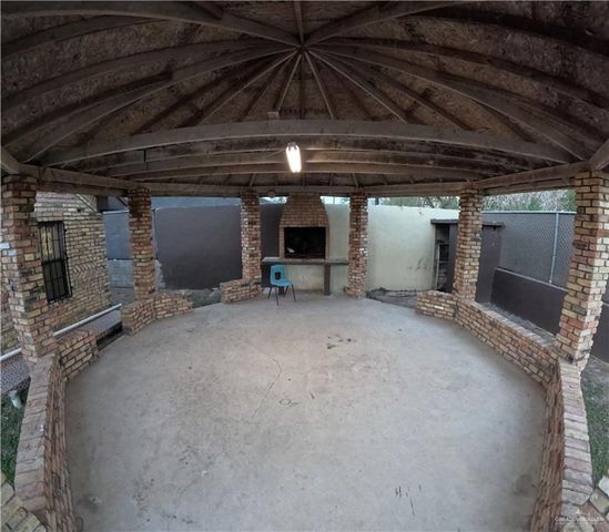 105 Elias Lopez Boulevard, Rio Grande City, TX 78582