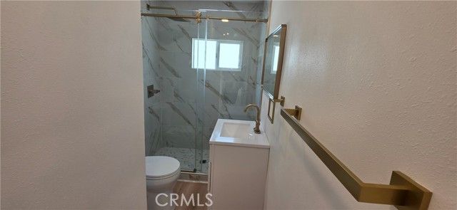 1124 E 76th, Los Angeles, CA 90001